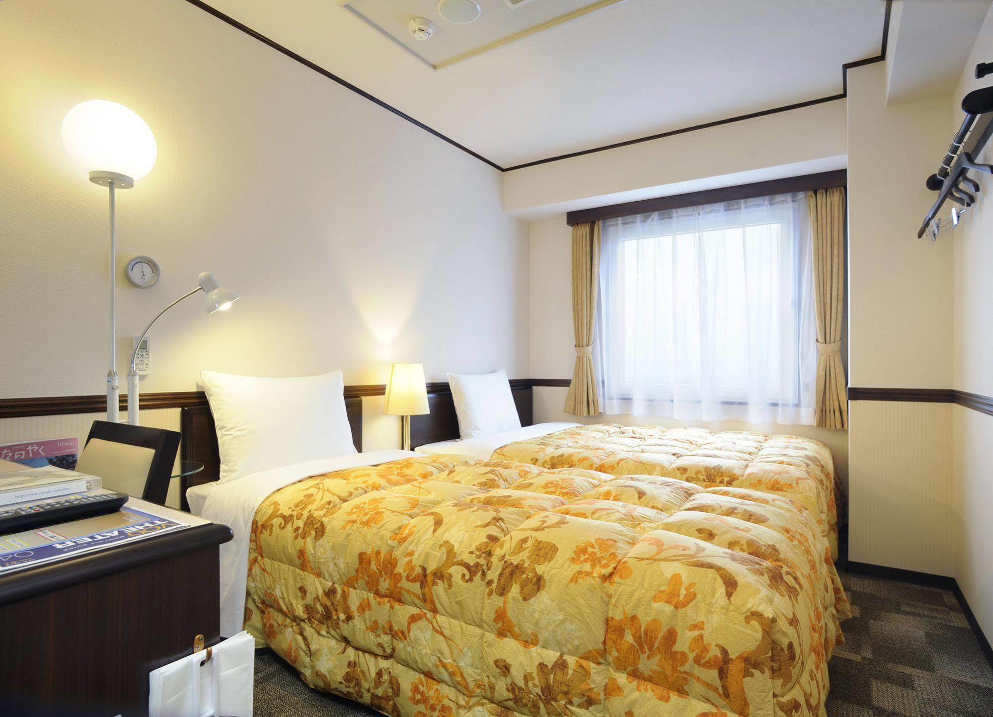 Toyoko Inn Shin-Yamaguchi-Eki Shinkansen-Guchi Εξωτερικό φωτογραφία